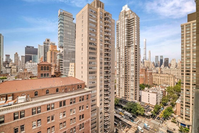 Building Photo - 200-210 E 65th St