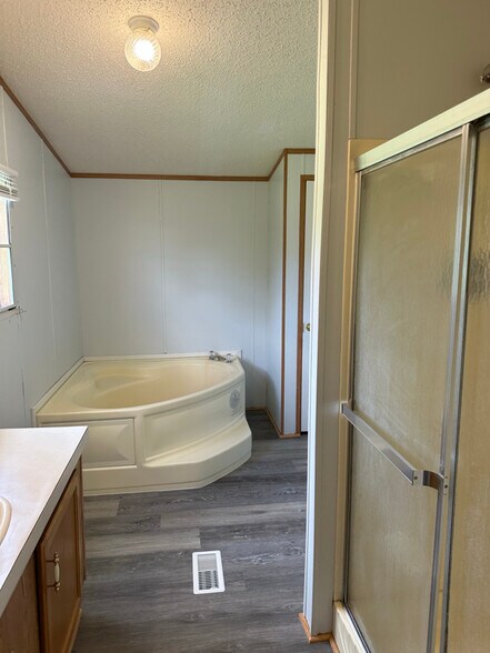 Building Photo - 115 McFalls Dr