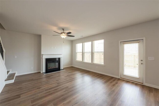 Building Photo - 4013 Park Ln