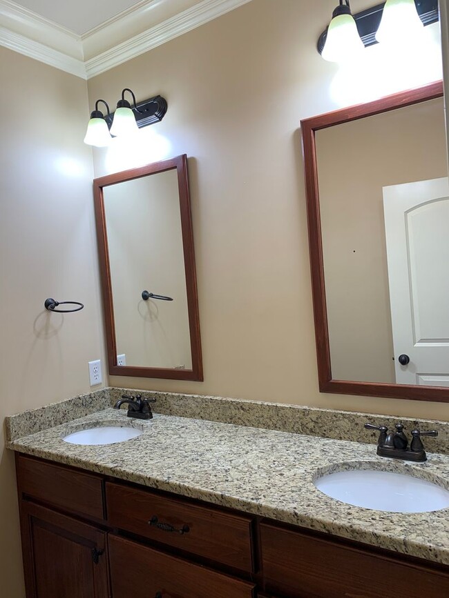 Building Photo - Sommer Brooke Subdivision!!  Office!