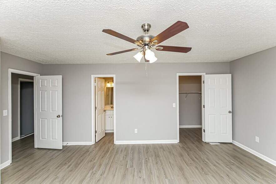 Building Photo - 941 Hickory View Ct NW