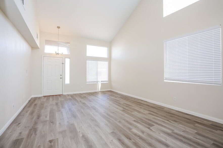 Building Photo - 4137 Catalan Sails Ave