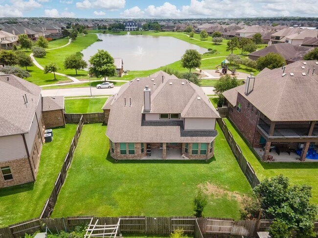 Building Photo - 25610 Fleming Lodge Ln