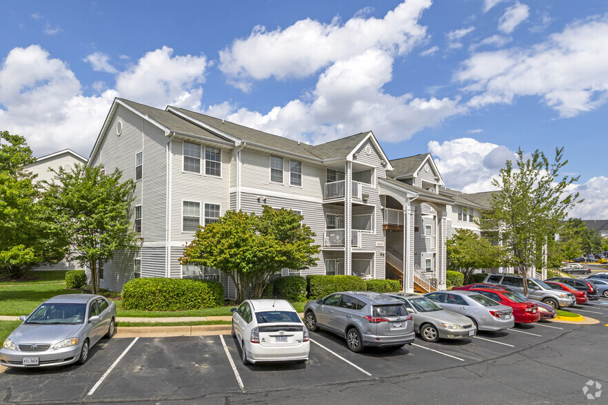 Dulles Center Apartments Tax Credit 2410 Little Current Dr Herndon