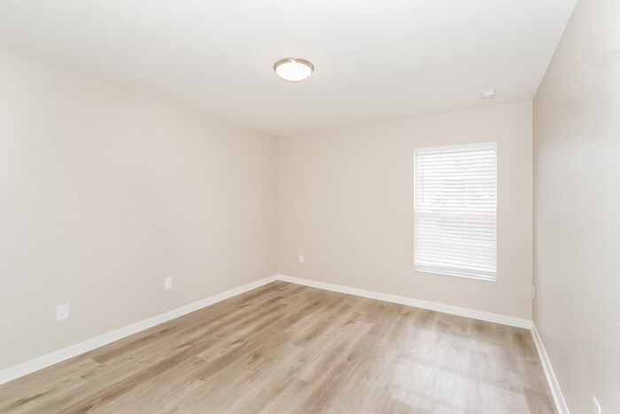 Building Photo - 8759 Fort Socrum Village Way