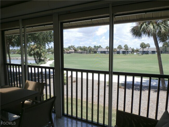 Building Photo - 16301 Kelly Woods Dr