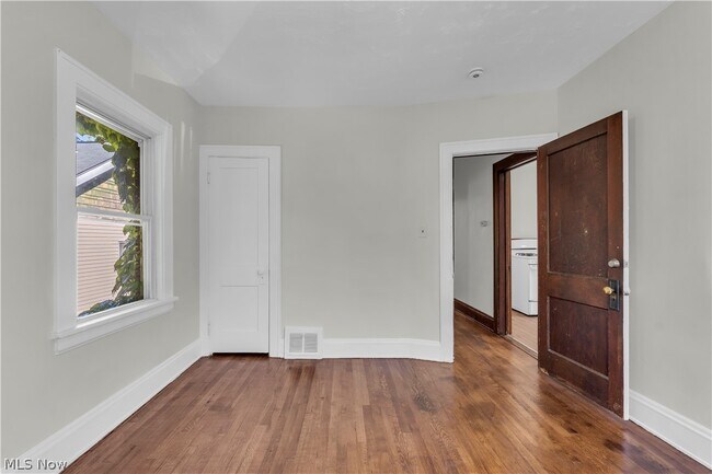 Building Photo - 11415 Fidelity Ave