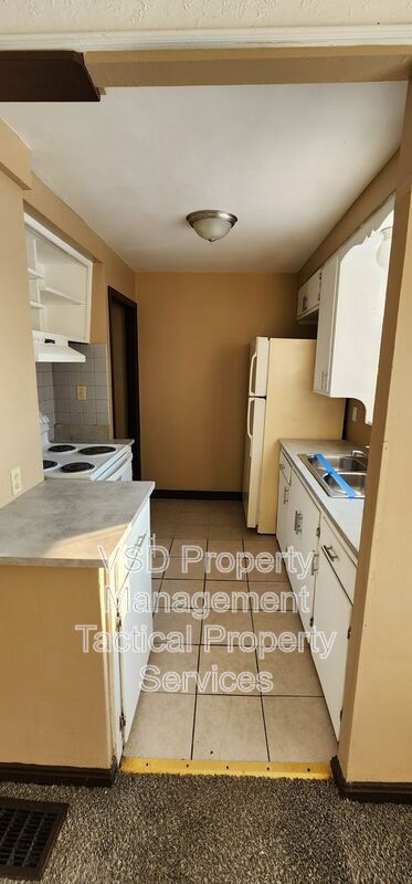 Building Photo - 5120 Clement Ave