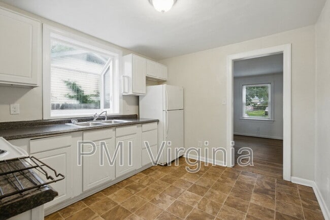 Building Photo - 6612 Adair Ave