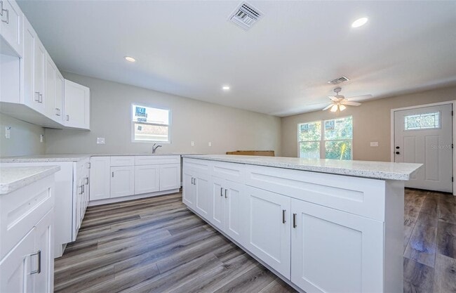 Building Photo - 3562 Fisher Rd