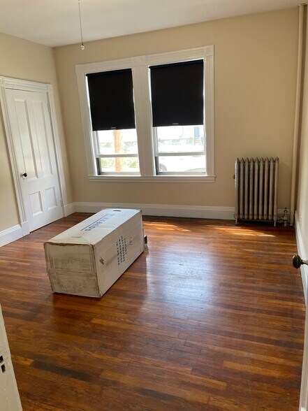 Building Photo - 78 Aldie St