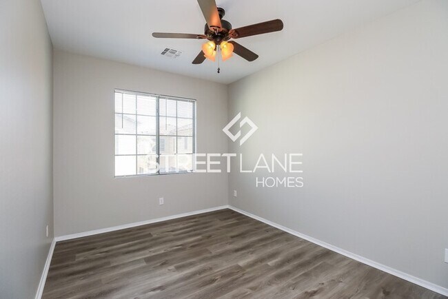 Building Photo - NOW OFFERING FIRST FULL MONTHS RENT FREE!