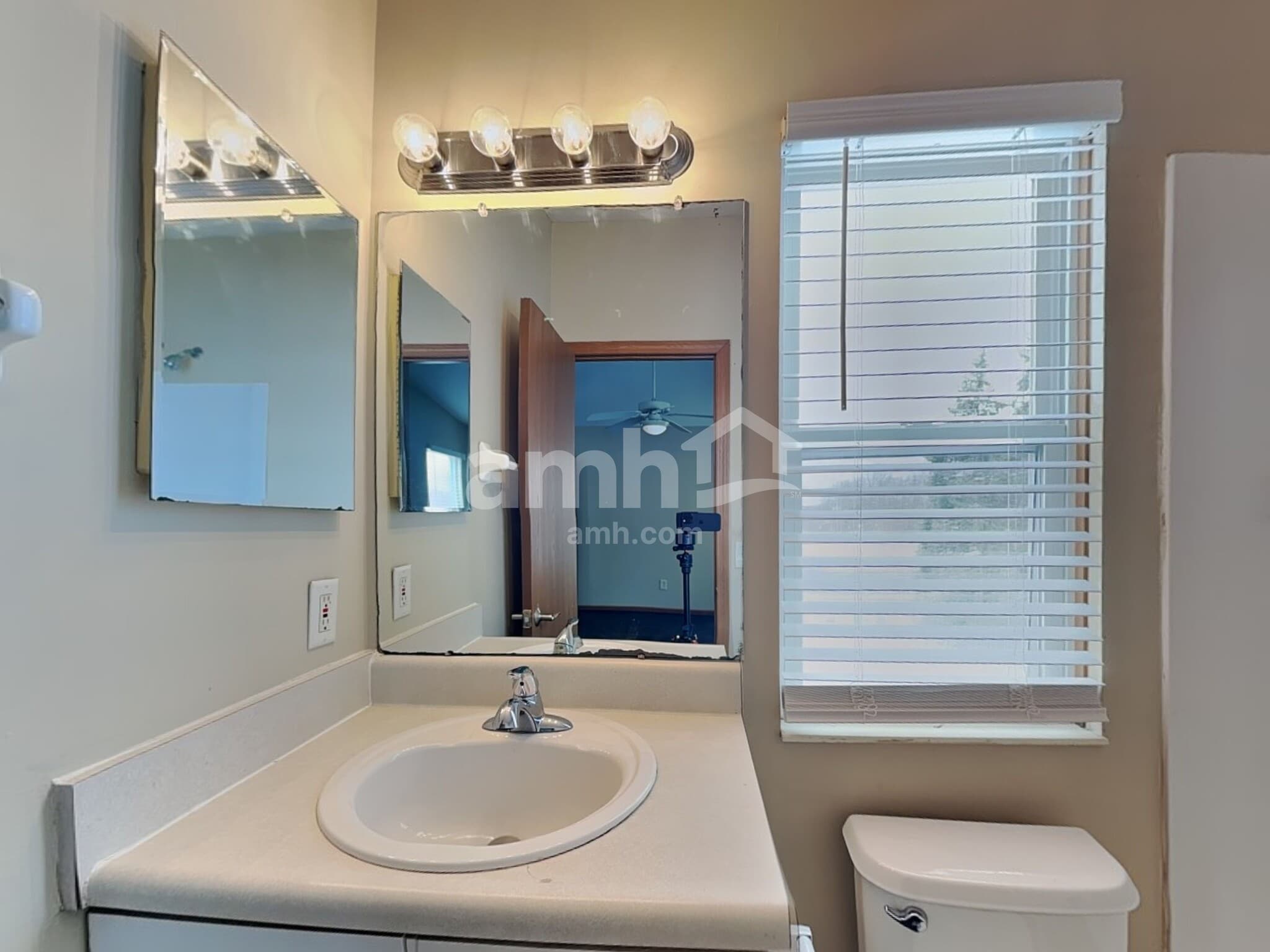 Building Photo - 8023 Crete Ln