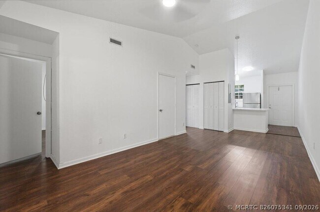 Building Photo - 6143 Garden Ct