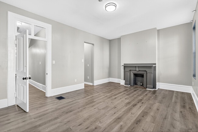 Building Photo - 517 Armandale St