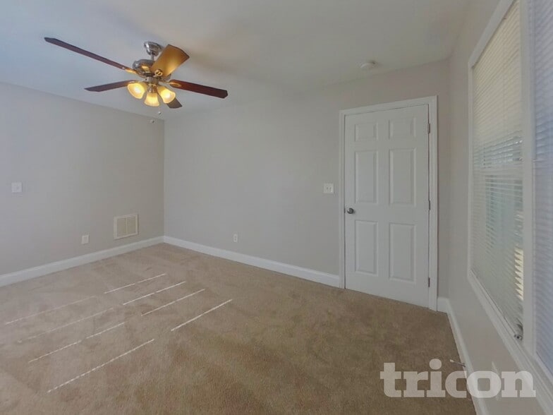 Building Photo - 715 West Blvd