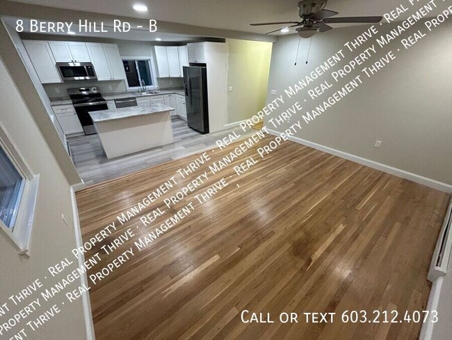 Building Photo - NEWLY RENOVATED UPPER LEVEL 3 BR DUPLEX IN...