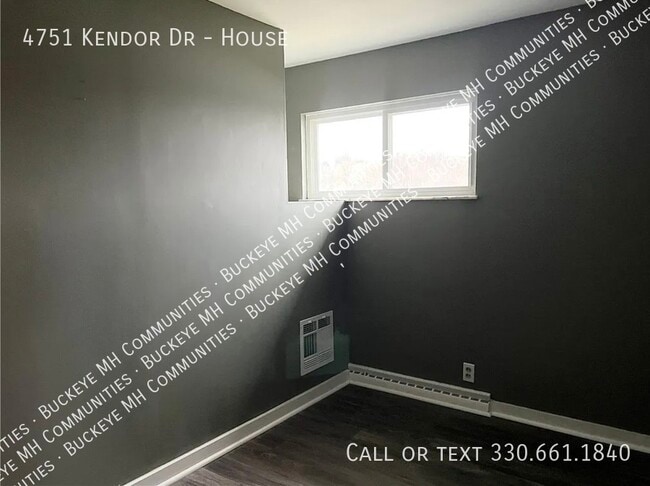 Building Photo - 4751 Kendor Dr