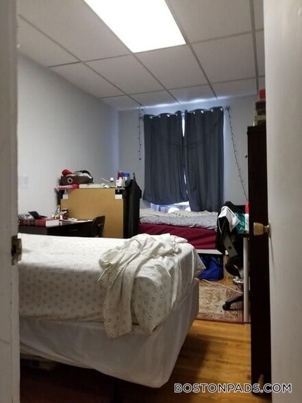 Building Photo - 15 Aberdeen St