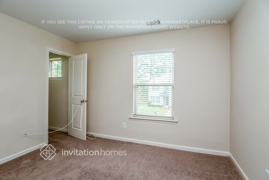 Building Photo - 4850 Medlock Trail Ct SW