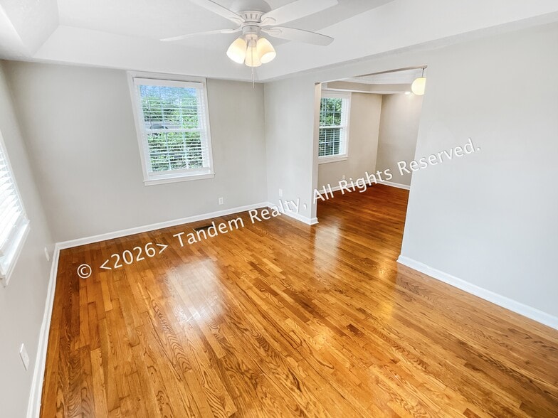Building Photo - 313 Chamberlin St