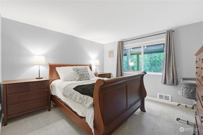 Building Photo - 208 Mountain Park Blvd SW