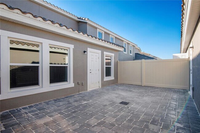 Building Photo - 13300 Wildgrass Trl