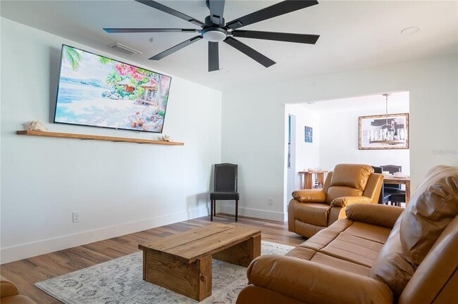 Building Photo - 1897 Dolphin Blvd S