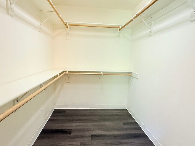 Building Photo - 16775 SW Springwater Ln