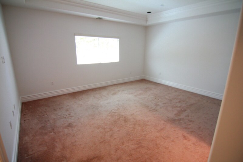 Building Photo - 10640 Woodbridge St