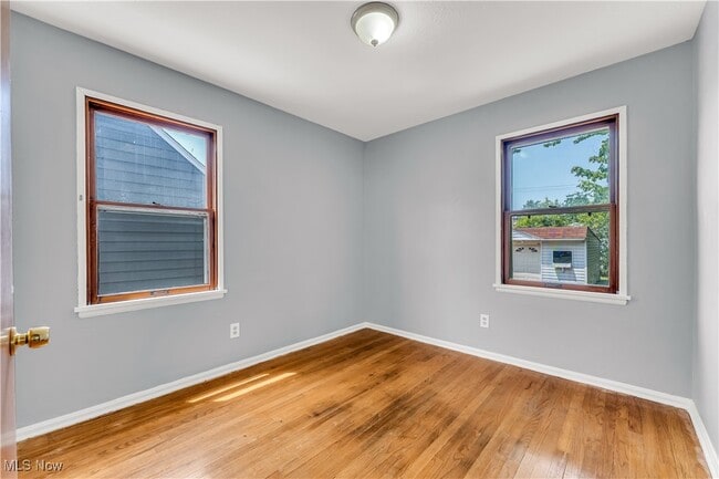 Building Photo - 1104 Hillsdale Rd