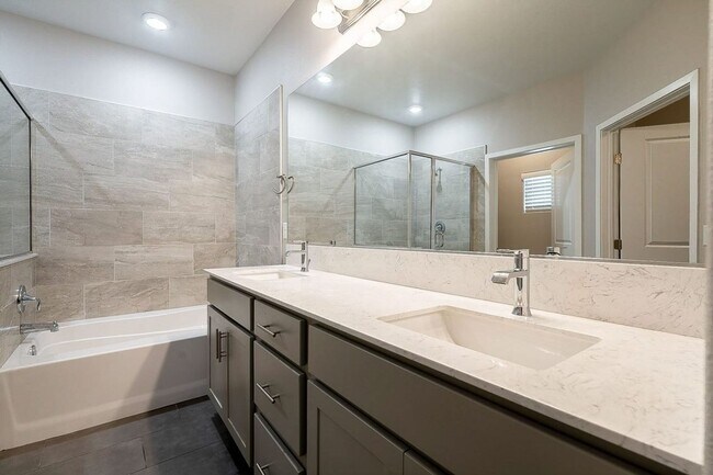 Building Photo - 845 Pantara Pl