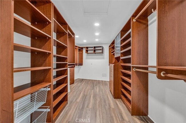 Building Photo - 2417 Sunnyside Ridge Rd