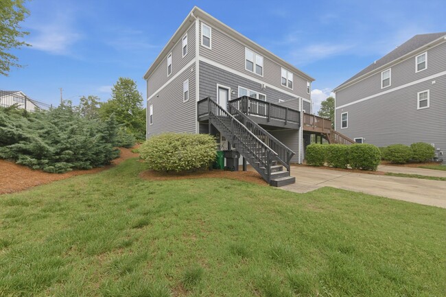 Building Photo - 4bd 3.5bath TWH close to LoSo, South End, Uptown, NoDa