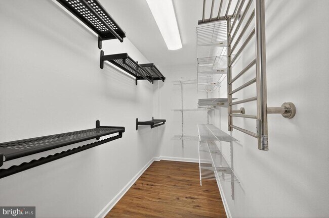 Building Photo - 5300 Columbia Pike