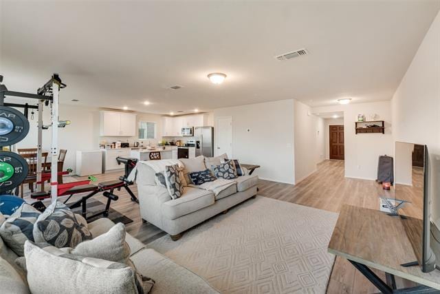 Building Photo - 1405 Embrook Trl