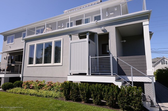 Building Photo - 33 Seaview Ave