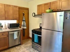 Building Photo - 50 Monastery Rd