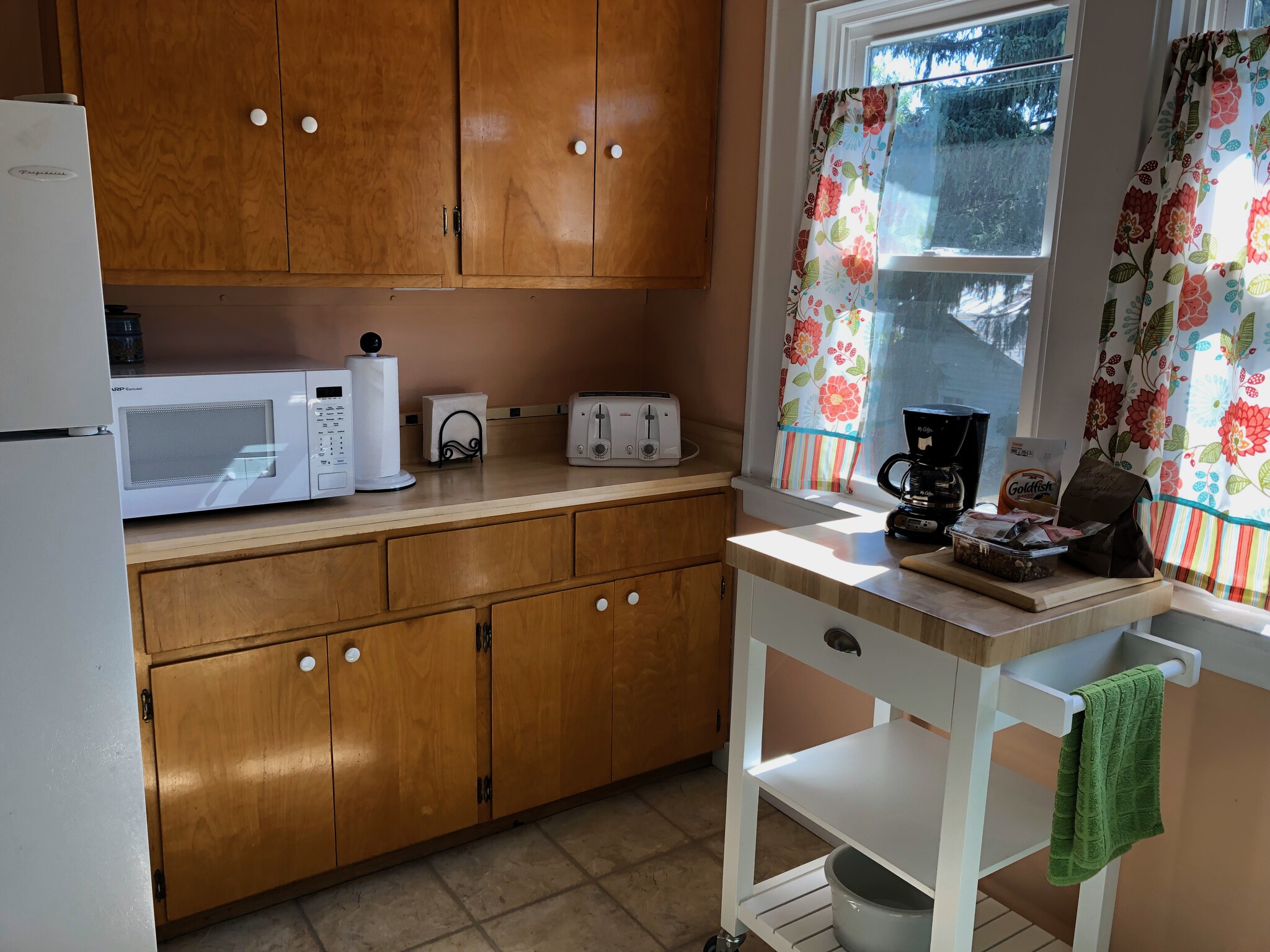 Kitchen - 719 W 2nd St