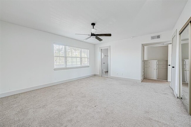 Building Photo - 4040 San Felipe St