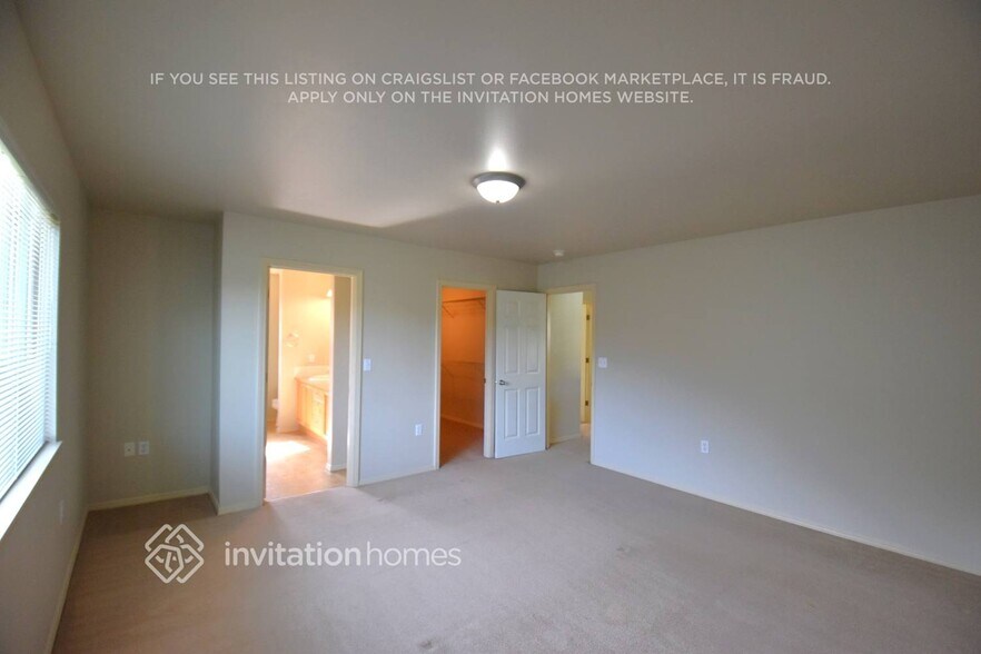 Building Photo - 3381 S 283rd Ln