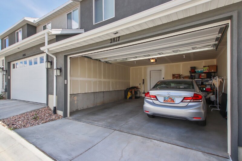 Building Photo - 2817 N Airmen Ave