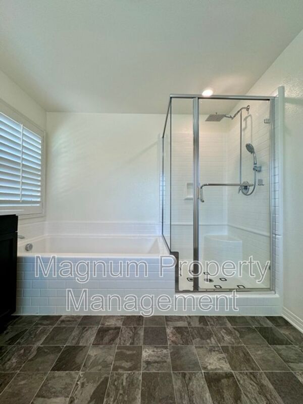 Building Photo - 29357 Caravel Dr