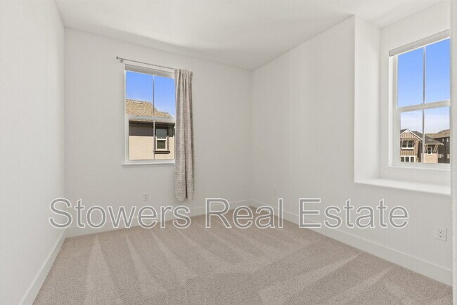 Building Photo - 2012 Confidence Wy