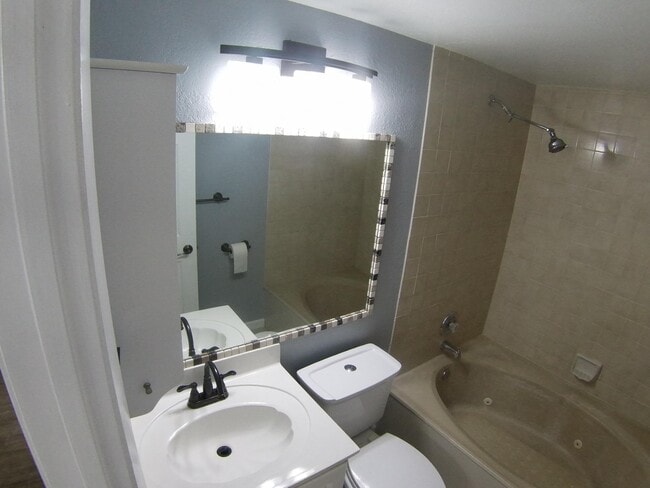 Building Photo - 8116 Severn Dr