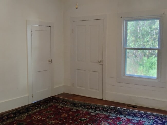 Building Photo - 8322 Chatham Church