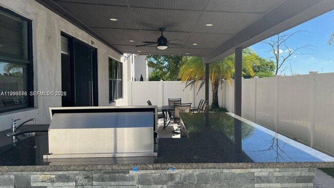 Building Photo - 3570 W 92nd Pl