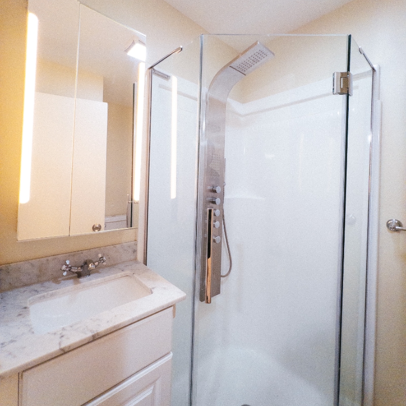 Building Photo - 657 W California Ave