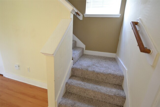 Building Photo - 3811 E Traditions Ct