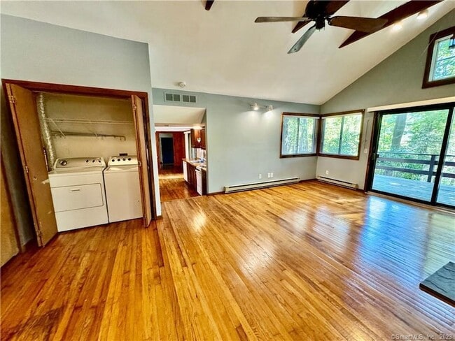 Building Photo - 32 Beeholm Rd